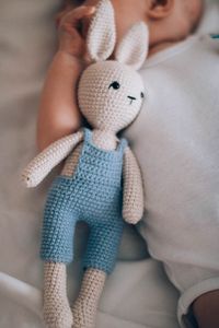 rabbit-amigurumi-doll-2731820_1